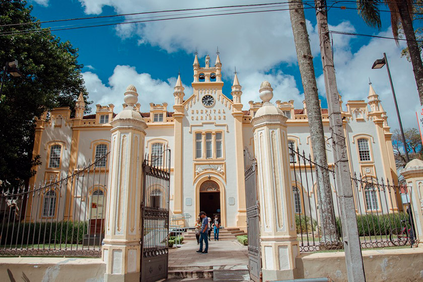 Hospital Santa Casa de Curitiba | Dra. Giovanna Guarinello
